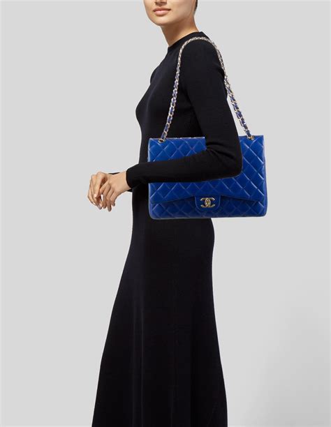 chanel maxi double flap